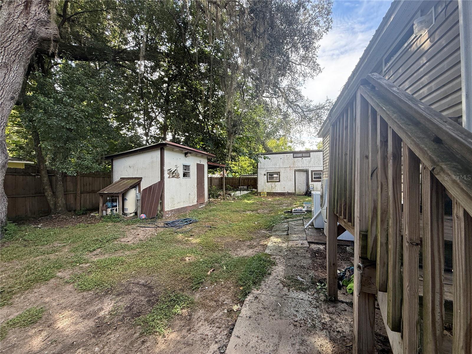 EDGEWATER - Residential