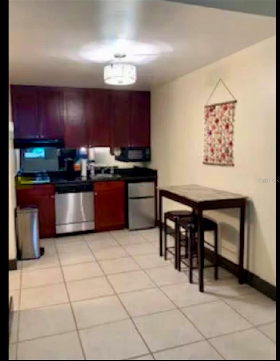 ISLAND RESORT AT MARINERS CLUB - Residential