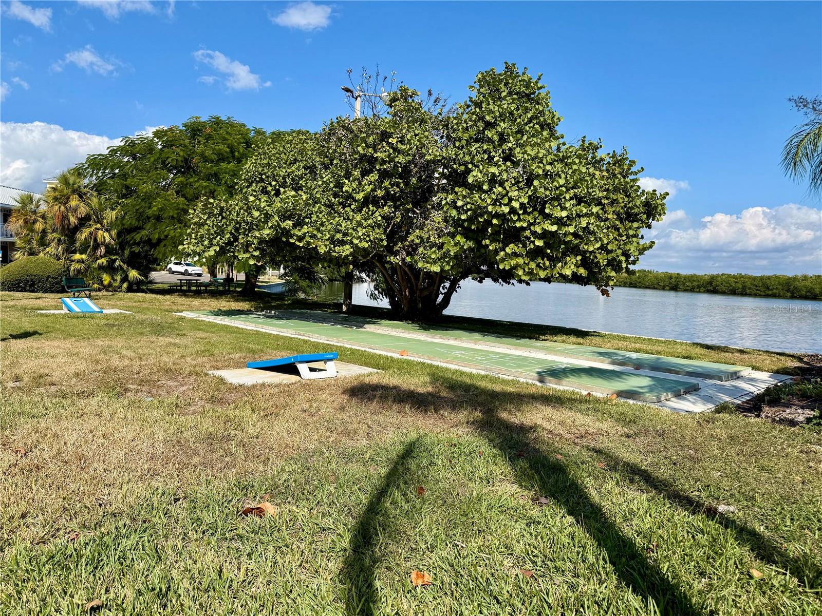 ISLAND RESORT AT MARINERS CLUB - Residential