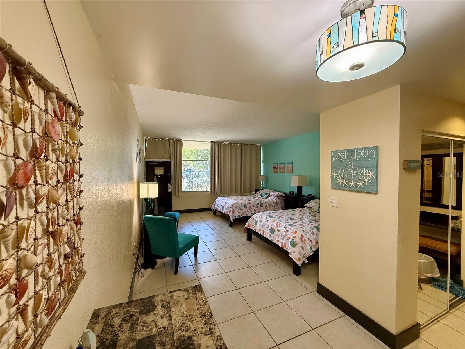 ISLAND RESORT AT MARINERS CLUB - Residential