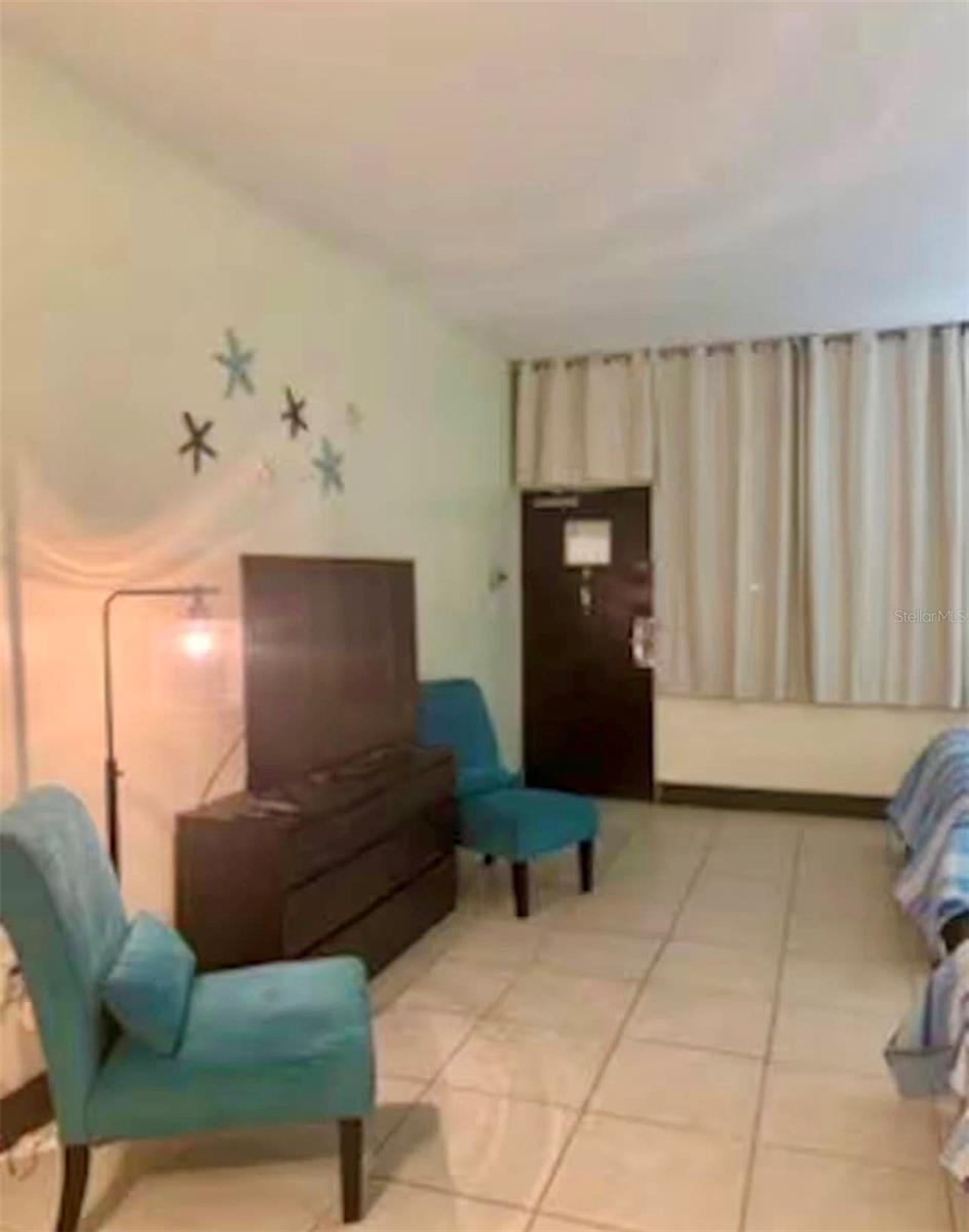 ISLAND RESORT AT MARINERS CLUB - Residential