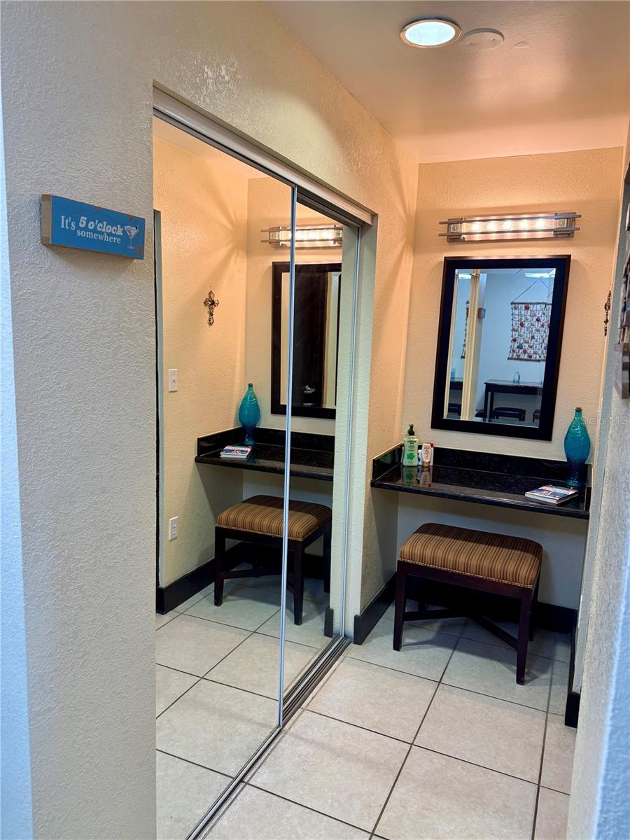 ISLAND RESORT AT MARINERS CLUB - Residential