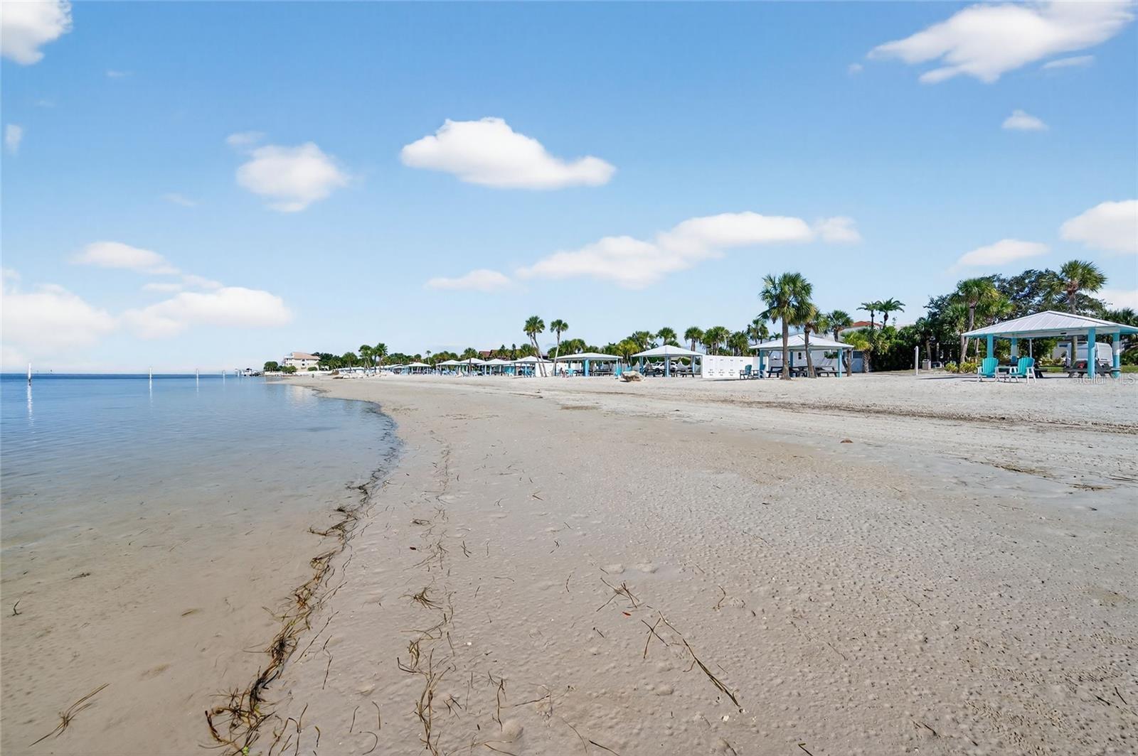 FLOR A MAR - Residential