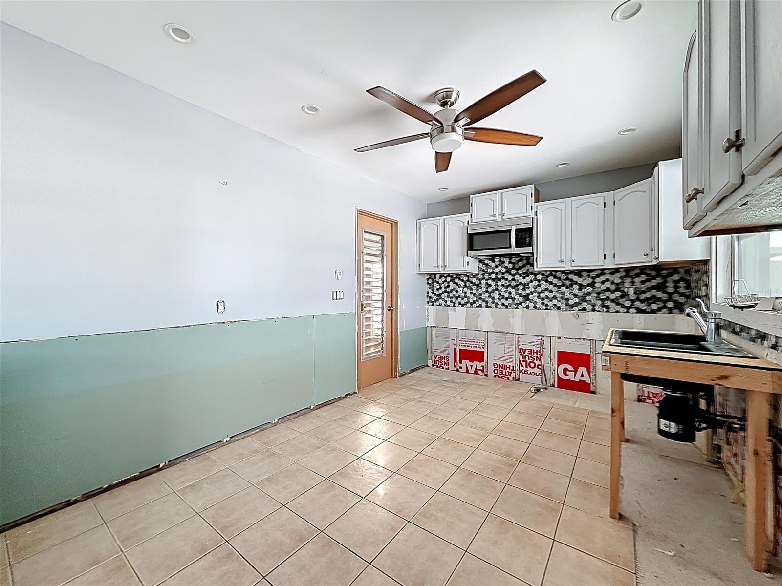 FLOR A MAR - Residential