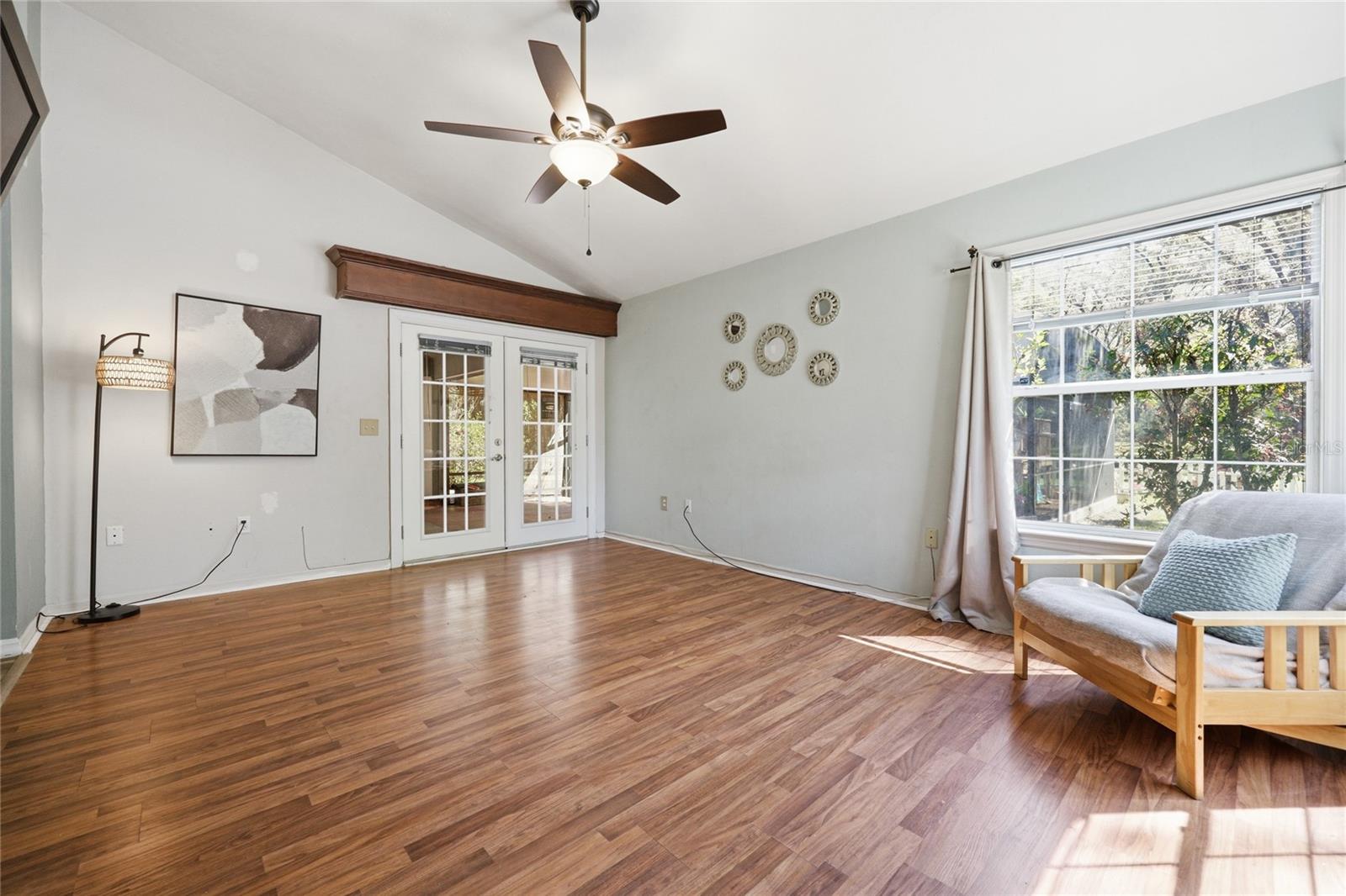 SOUTHERN COMFORT ESTATES - Residential