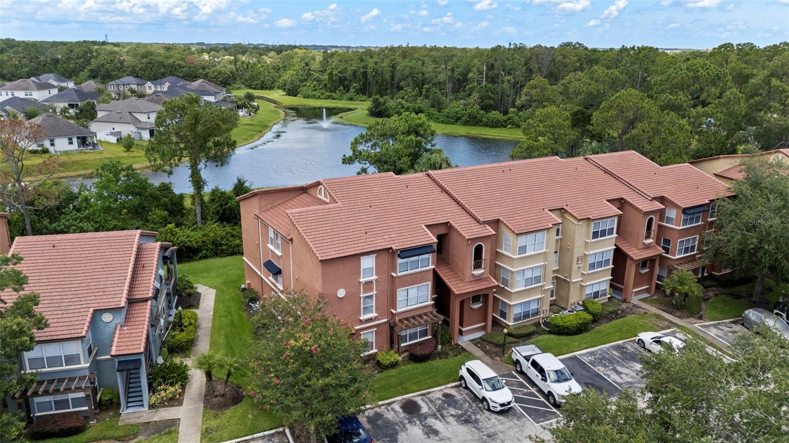 Welcome to Villa Medici, a gated resort-style community in the heart of Orlando! This top-floor 1-bedroom, 1-bath condo offers a spacious and light-filled layout with vaulted ceilings, and granite countertops. The open-concept kitchen includes a breakfast bar and ample cabinetry, flowing seamlessly into the living and dining areas. The bedroom features a walk-in closet and direct access to a full bathroom with granite finishes.
Enjoy luxury-style amenities including two swimming pools, a fitness center, tennis courts, a clubhouse, and more. Conveniently located just minutes from Millenia Mall, Universal Studios, major highways, and shopping/dining options. Schedule your private tour today!