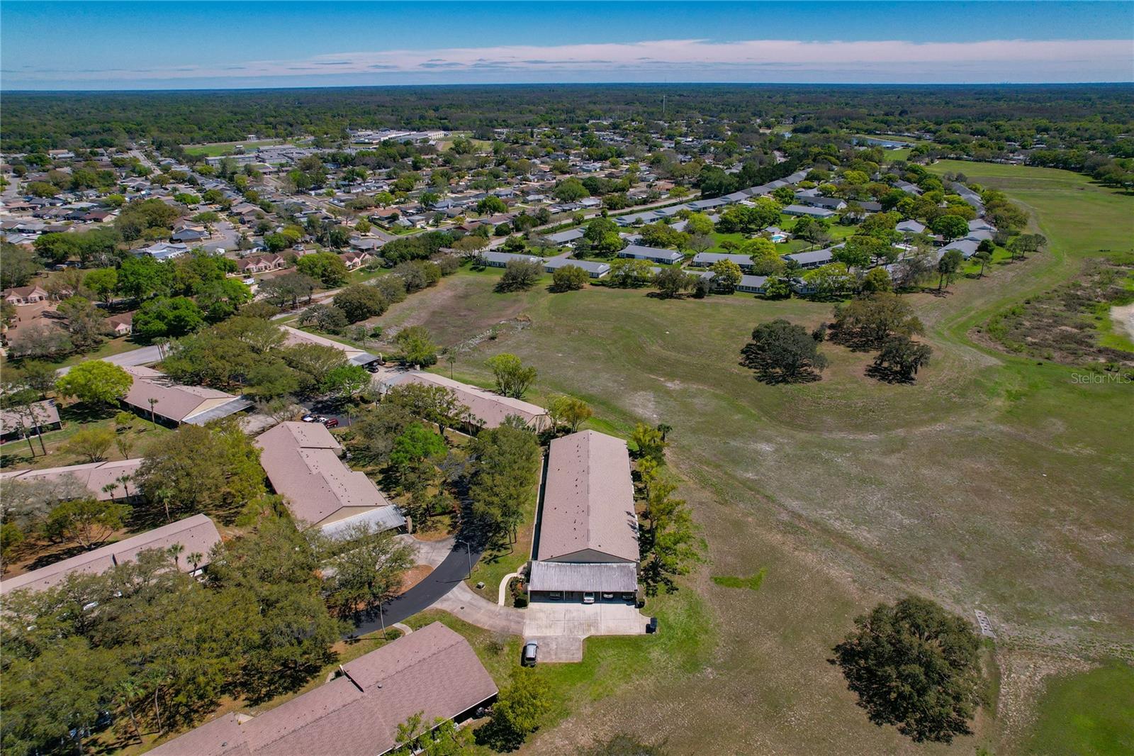 DOLLAR LAKE VILLAGE CONDO 01 - Residential