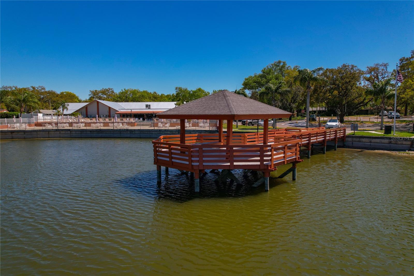 DOLLAR LAKE VILLAGE CONDO 01 - Residential