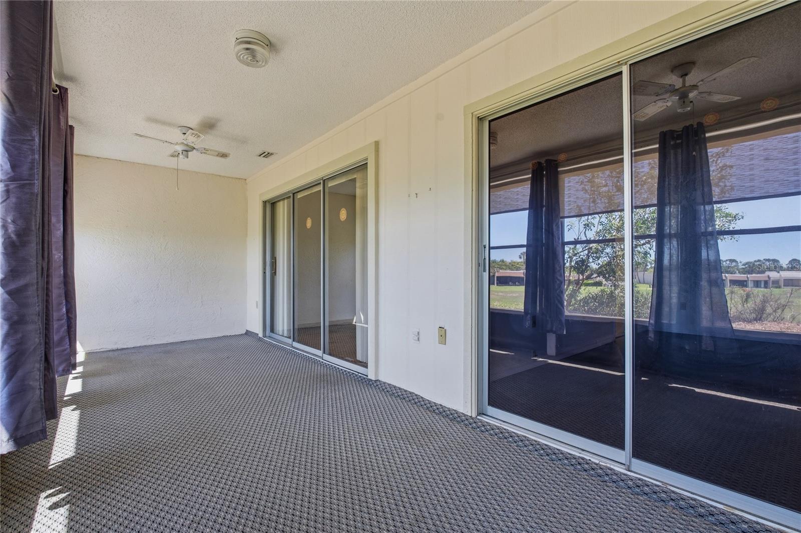 DOLLAR LAKE VILLAGE CONDO 01 - Residential