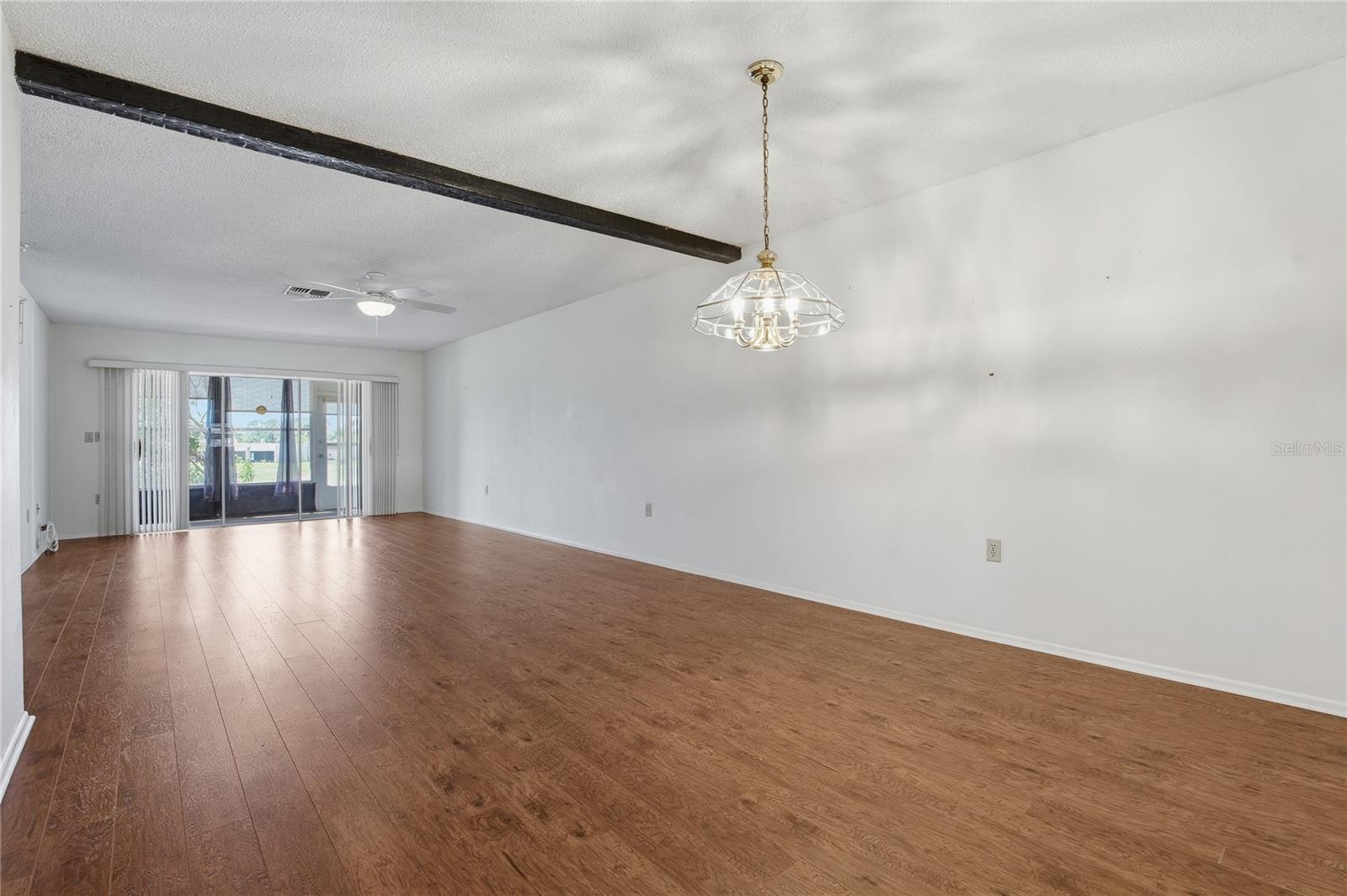 DOLLAR LAKE VILLAGE CONDO 01 - Residential