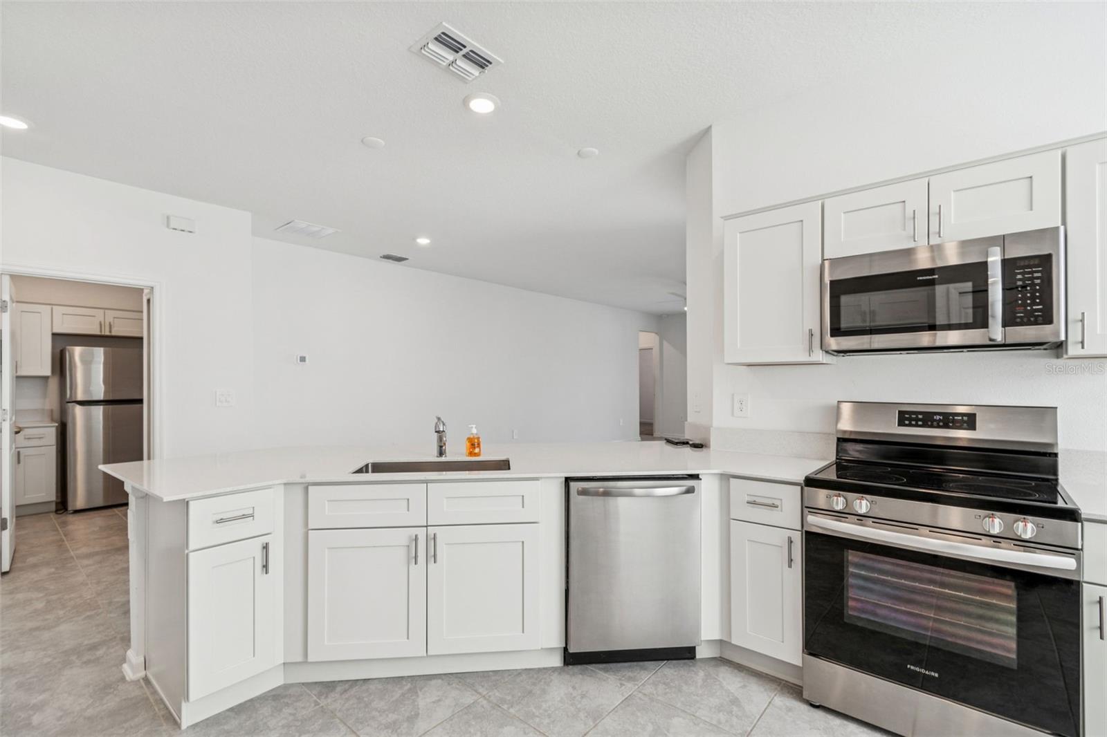 RANCHES/LK MCLEOD II - Residential