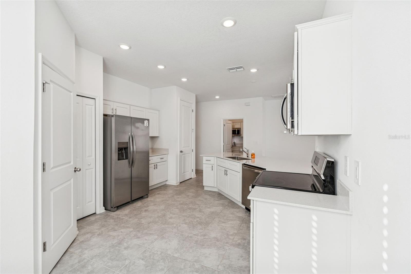 RANCHES/LK MCLEOD II - Residential