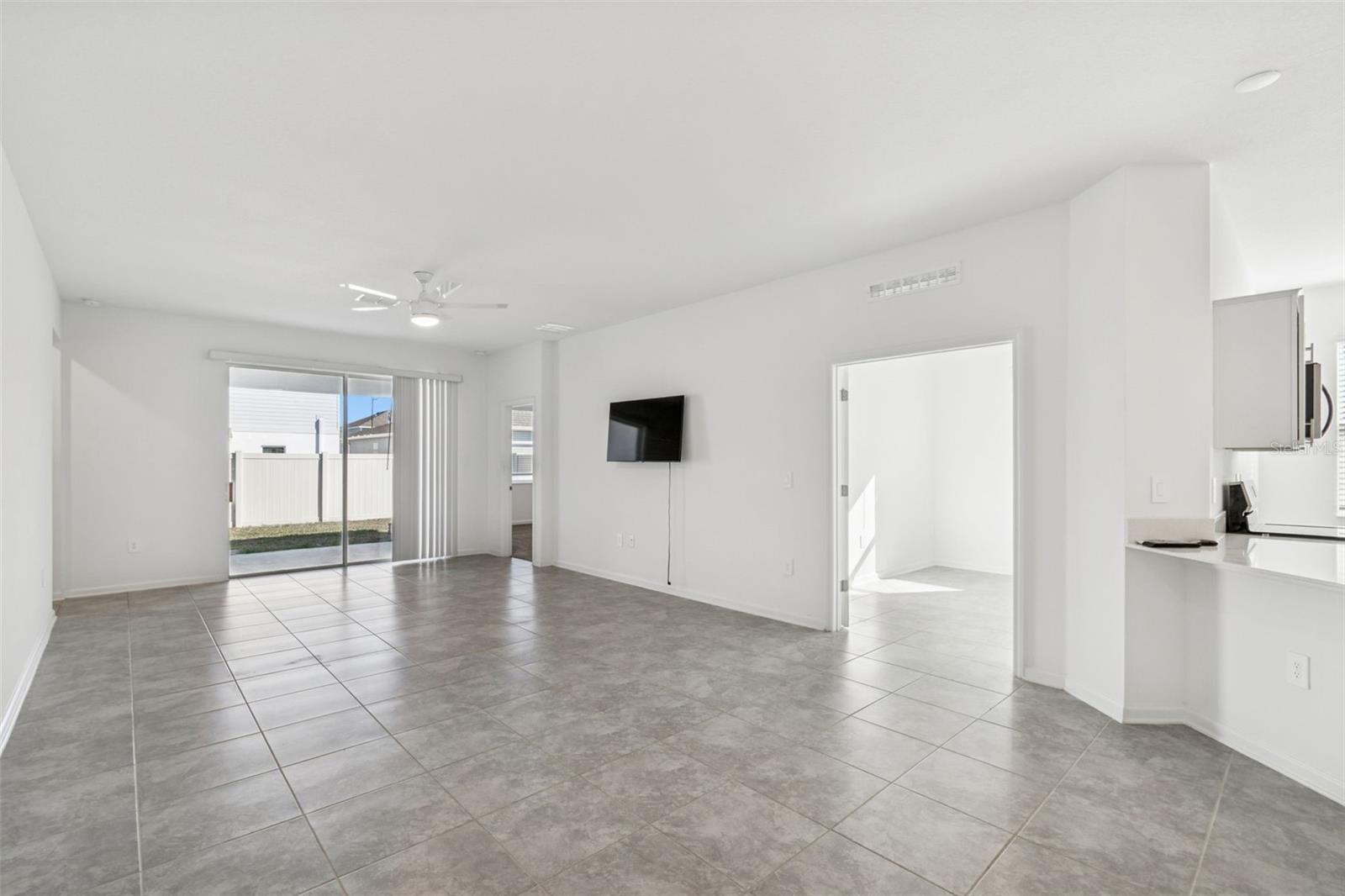 RANCHES/LK MCLEOD II - Residential