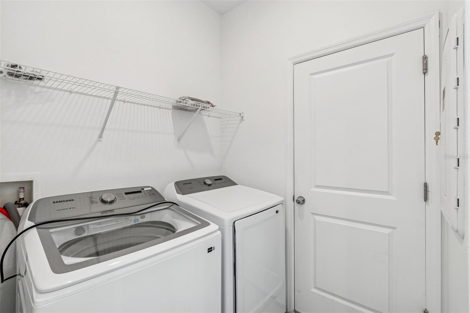 RANCHES/LK MCLEOD II - Residential