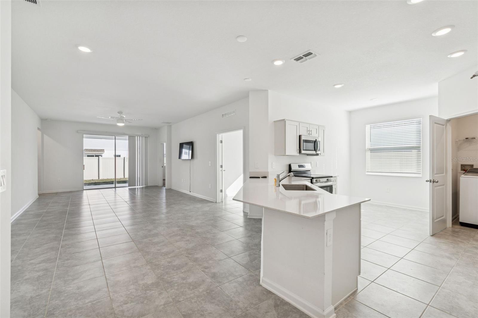 RANCHES/LK MCLEOD II - Residential