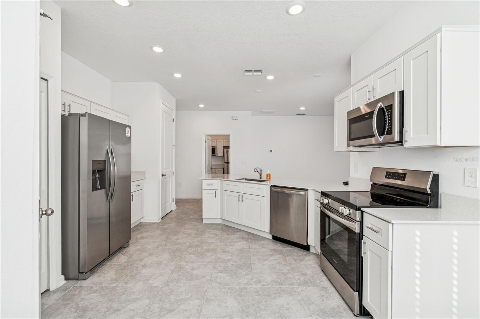 RANCHES/LK MCLEOD II - Residential