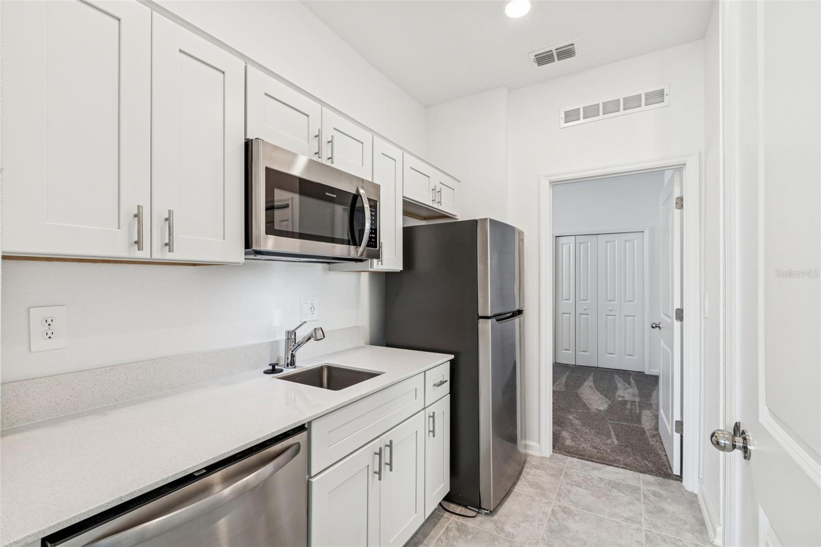 RANCHES/LK MCLEOD II - Residential