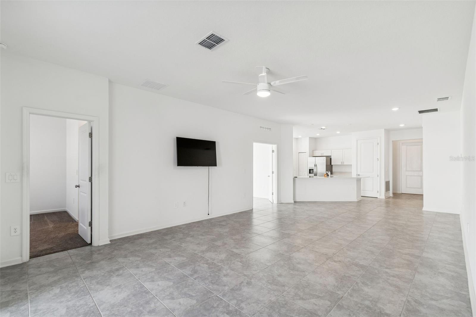 RANCHES/LK MCLEOD II - Residential