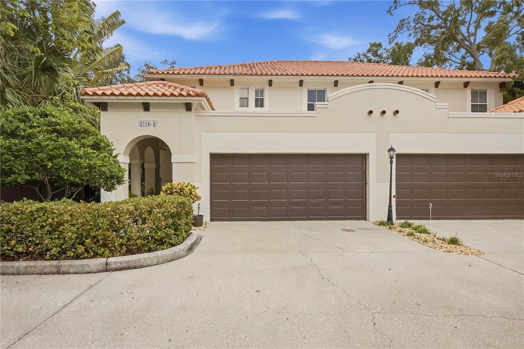 Photo of 5218 Bayshore Boulevard #4, Tampa, FL 33611 (MLS # TB8547060)