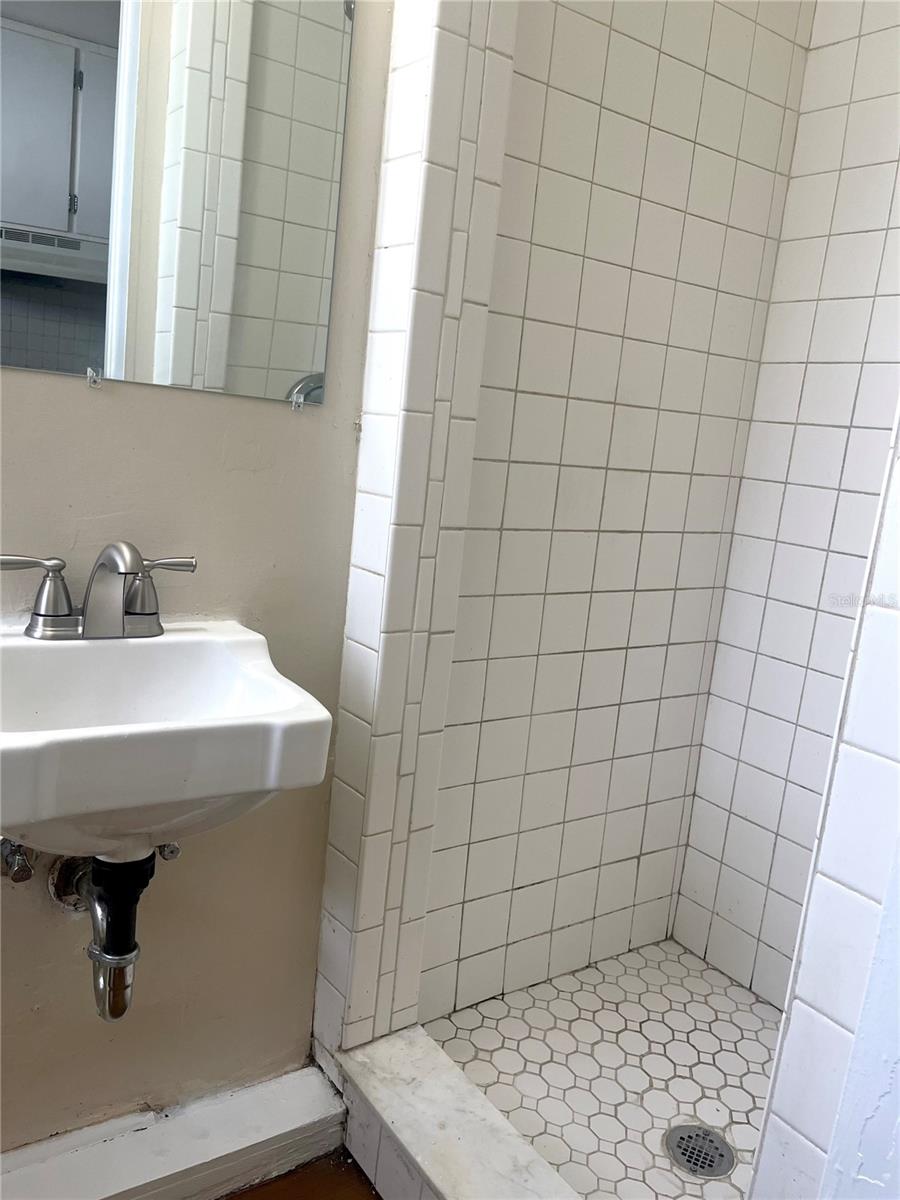 HALLS CENTRAL AVE 1 - Residential Income