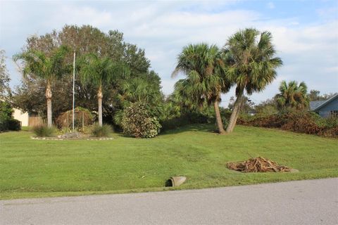 A home in PORT CHARLOTTE