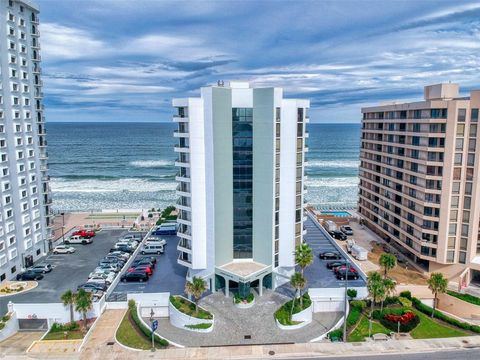 A home in DAYTONA BEACH SHORES