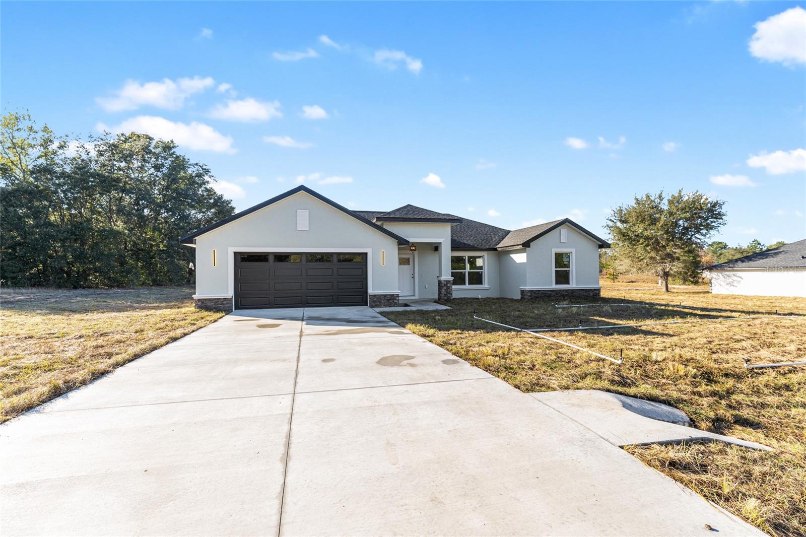 RAINBOW LAKES ESTATE - Residential