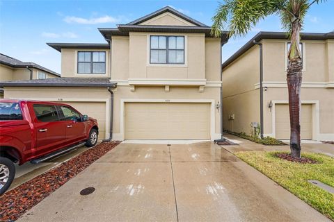 Photo of 5110 Bay Isle Circle, Clearwater, FL 33760 (MLS # TB8484294)