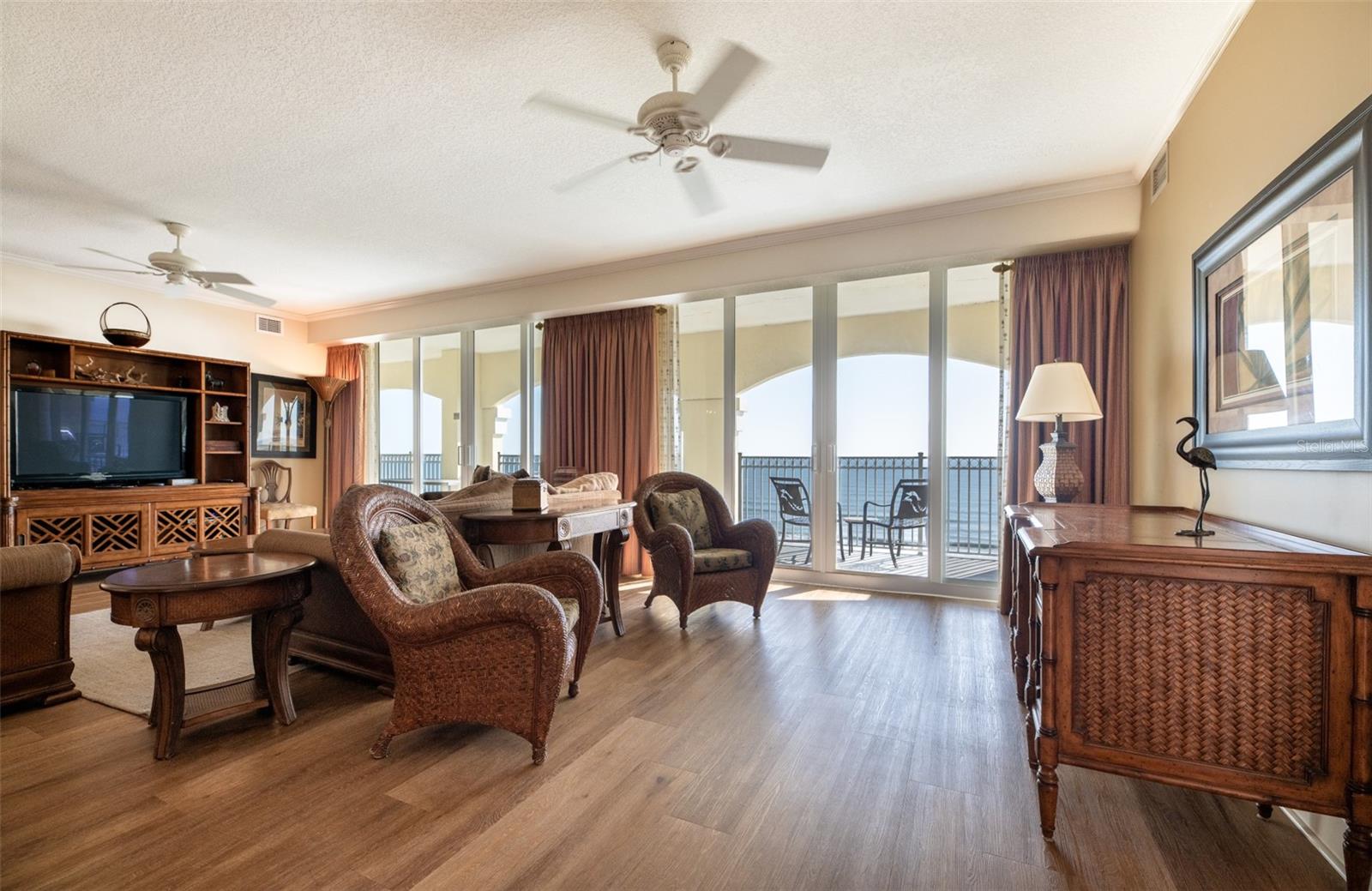 HAMMOCK BEACH - Residential