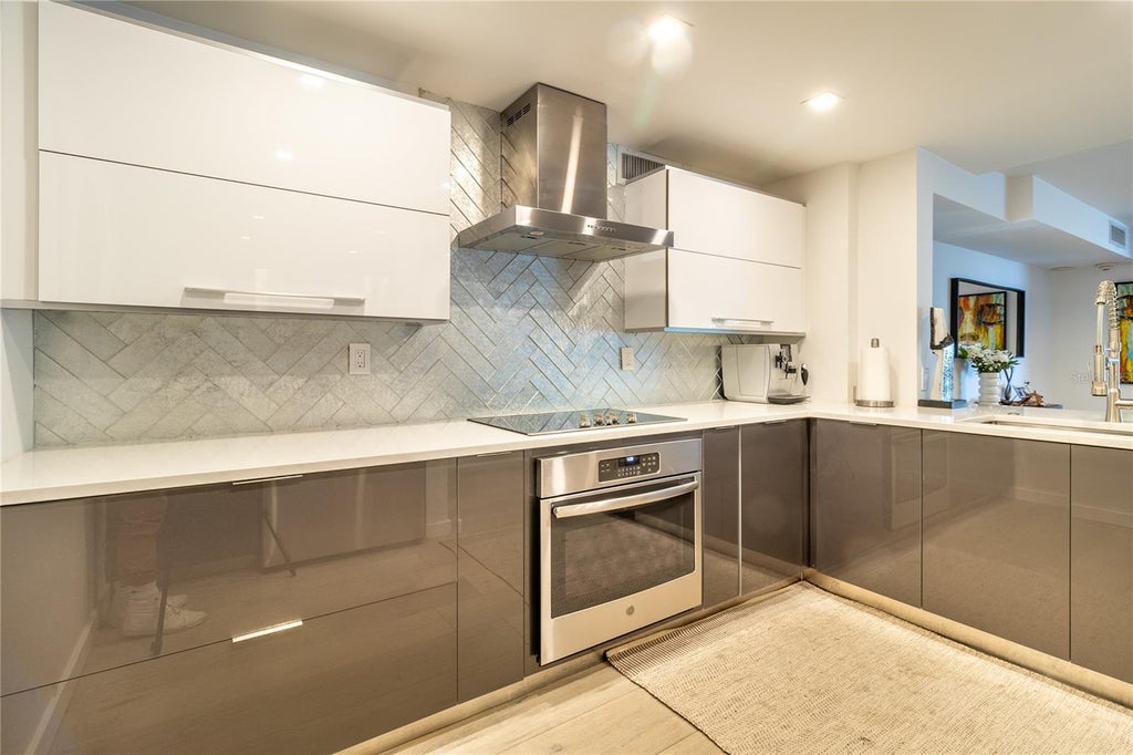 Photo of 2611 Bayshore Boulevard #205, Tampa, FL 33629 (MLS # TB8560749)