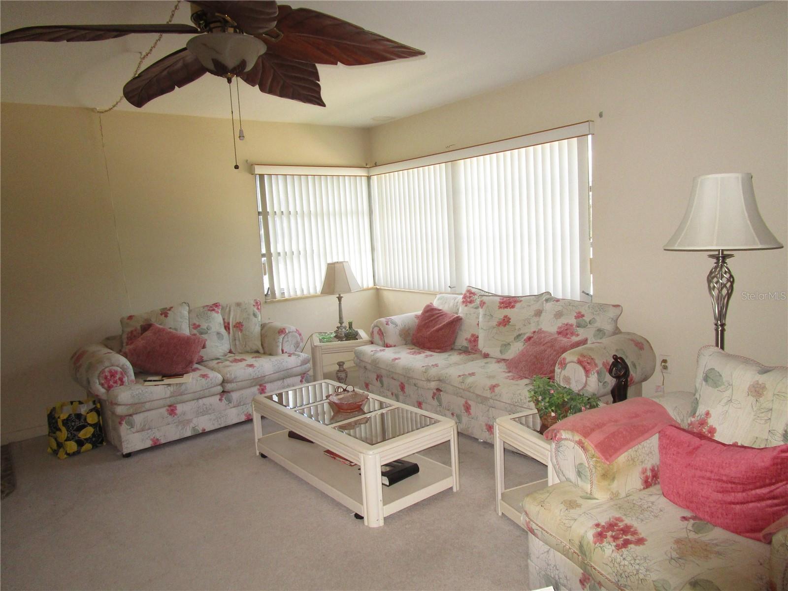 TOWN APTS CONDO - Residential