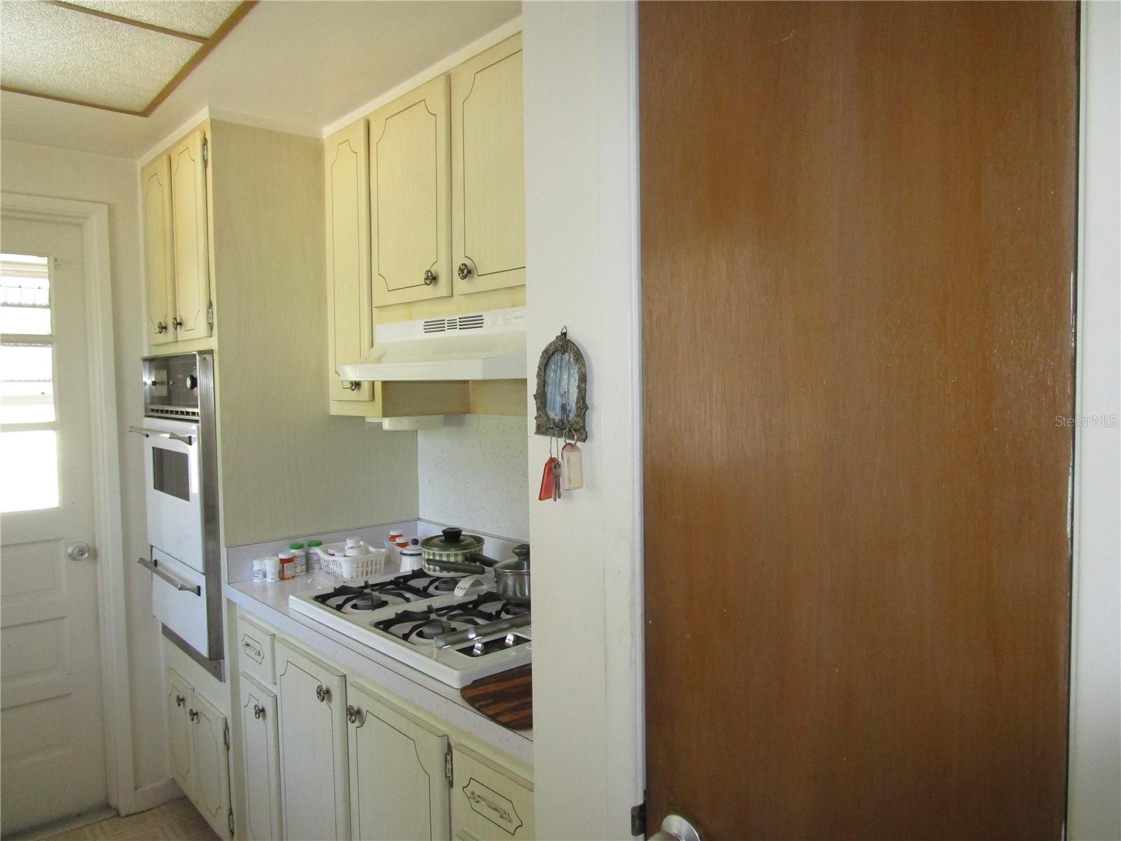 TOWN APTS CONDO - Residential