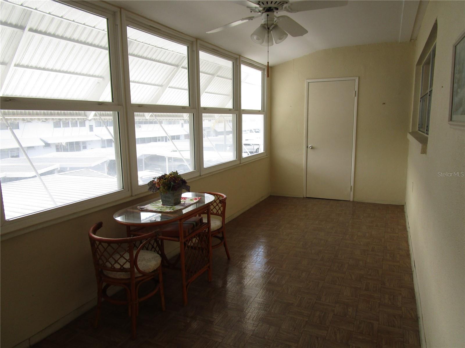 TOWN APTS CONDO - Residential