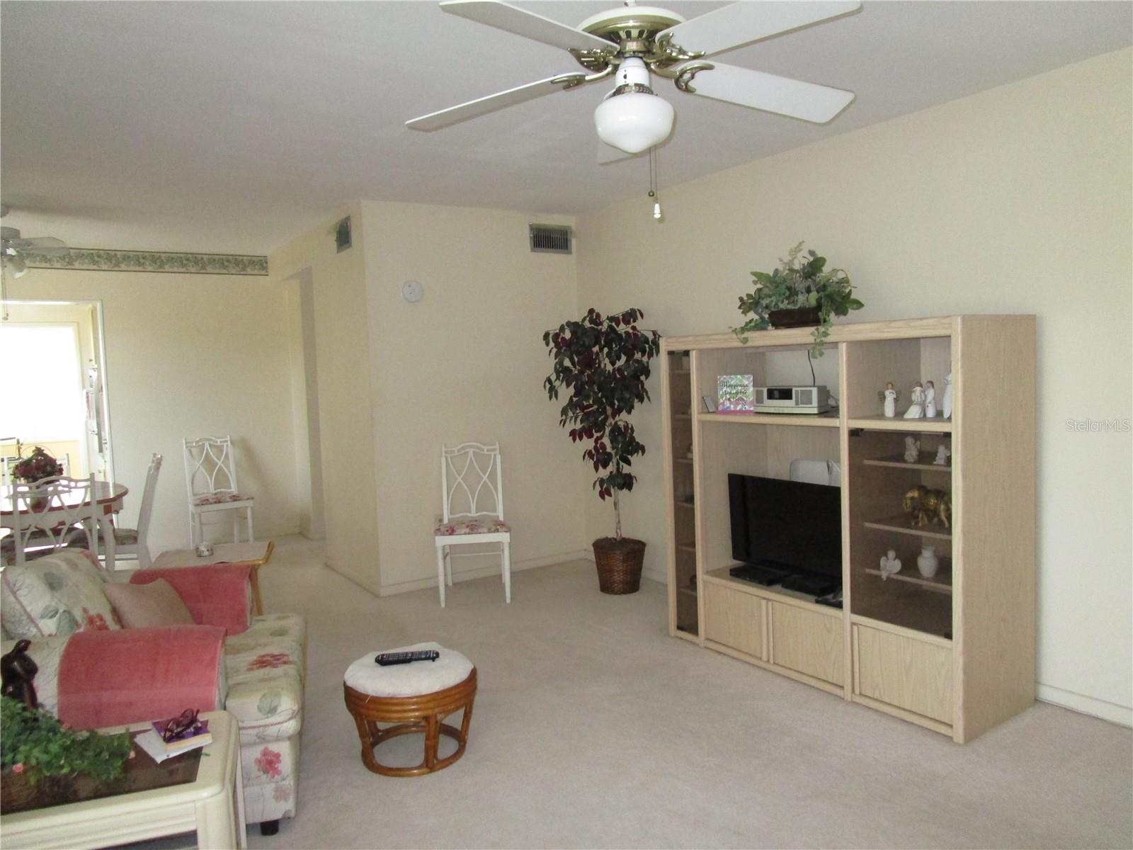 TOWN APTS CONDO - Residential