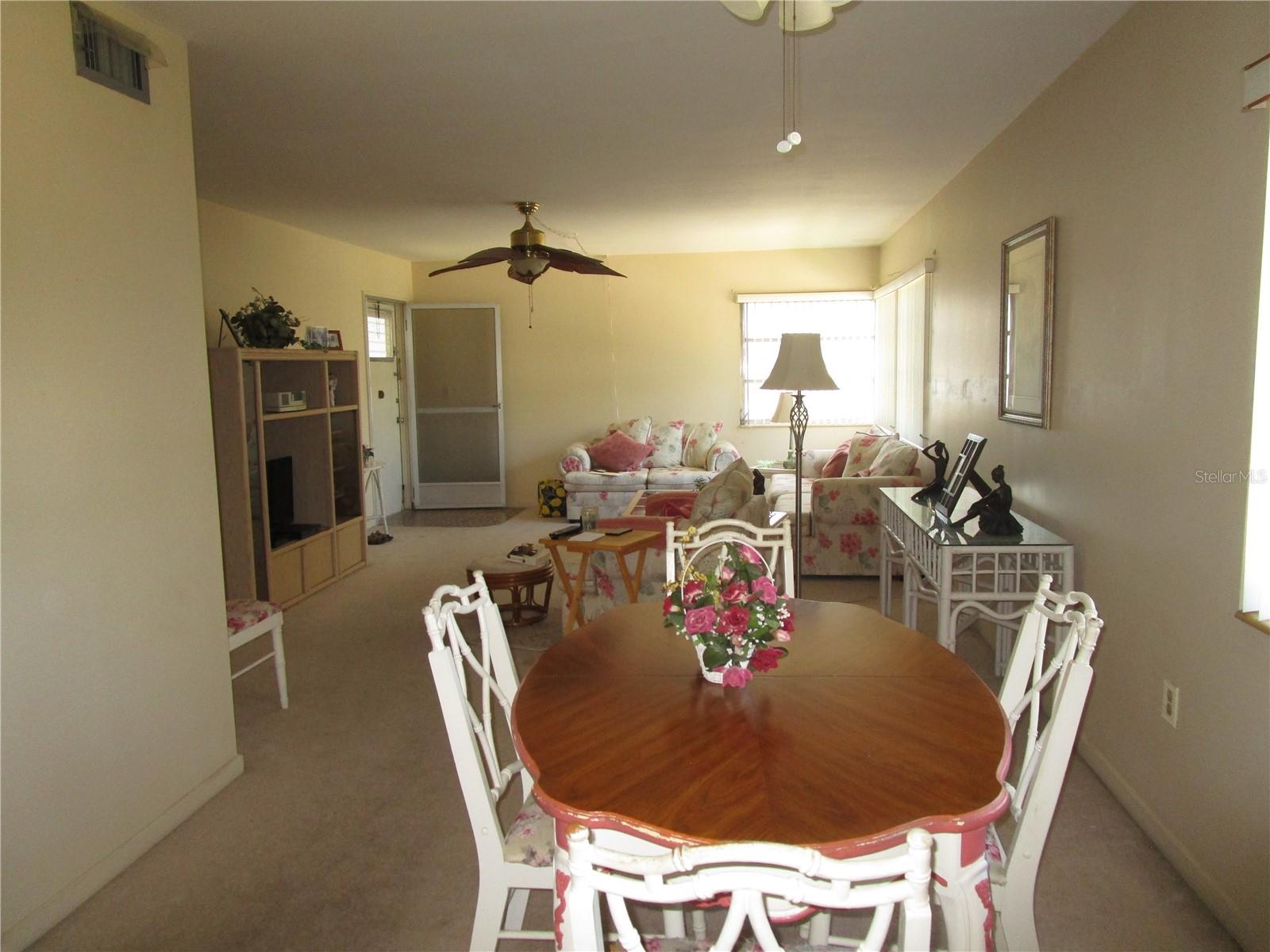 TOWN APTS CONDO - Residential