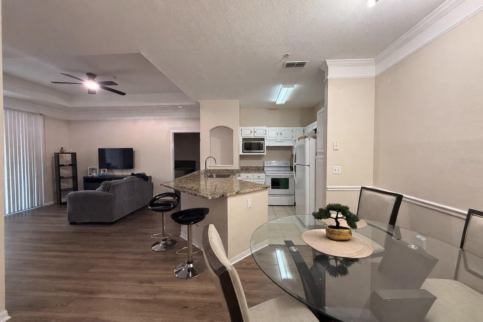 HAMPTONS/METROWEST - Residential