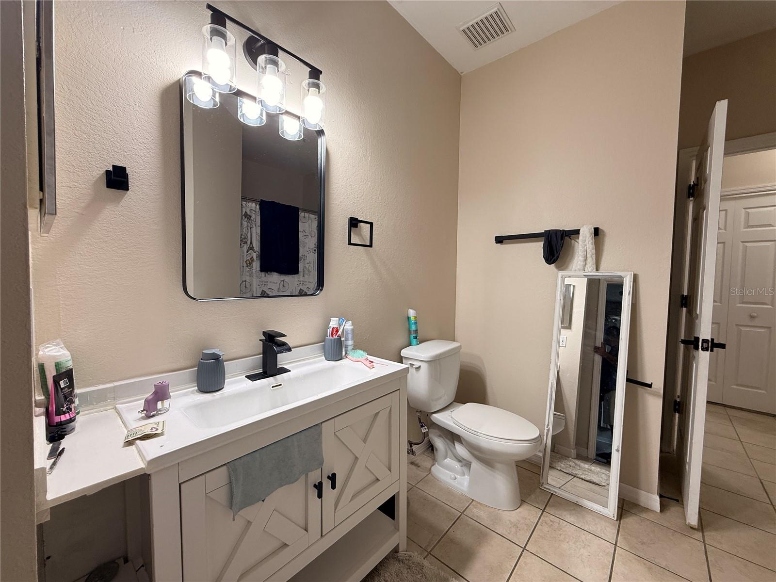 HAMPTONS/METROWEST - Residential