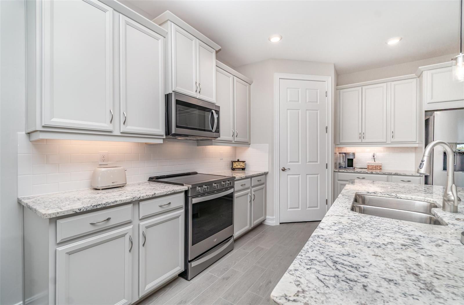 MAGNOLIA LANDING GOLF & COUNTRY CLUB - Residential