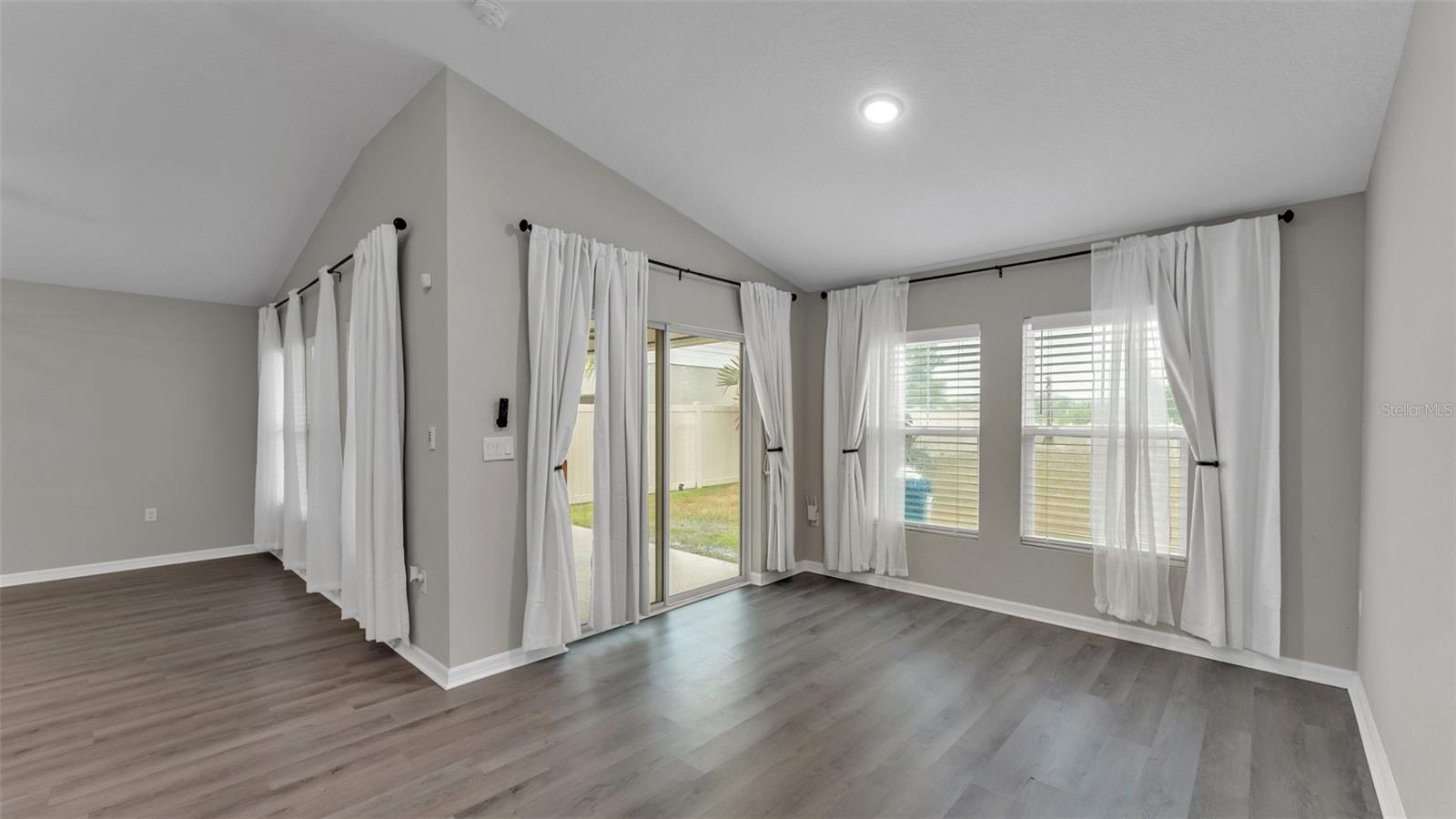 RIVERSTONE PH 5 & 6 - Residential