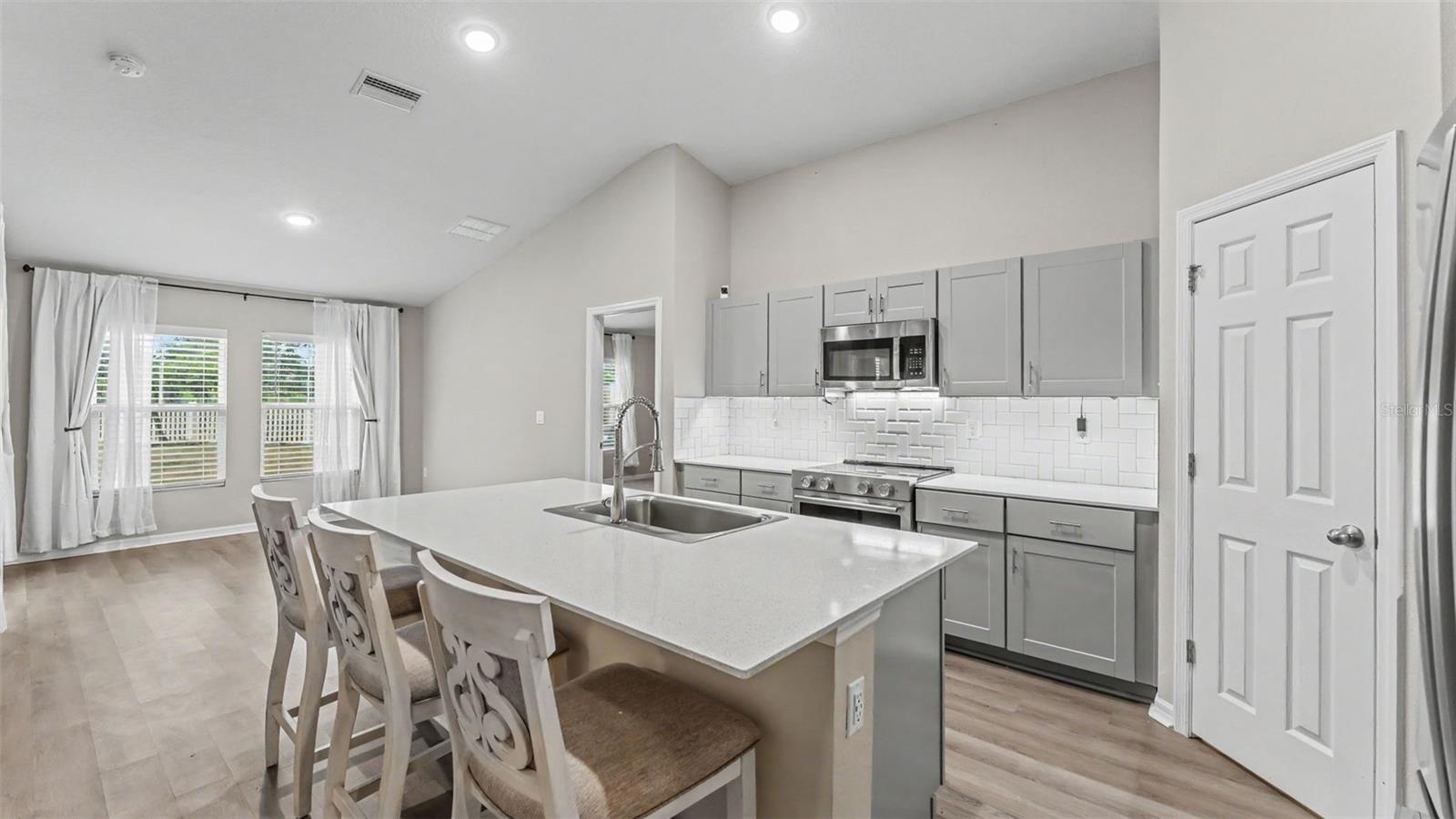 RIVERSTONE PH 5 & 6 - Residential