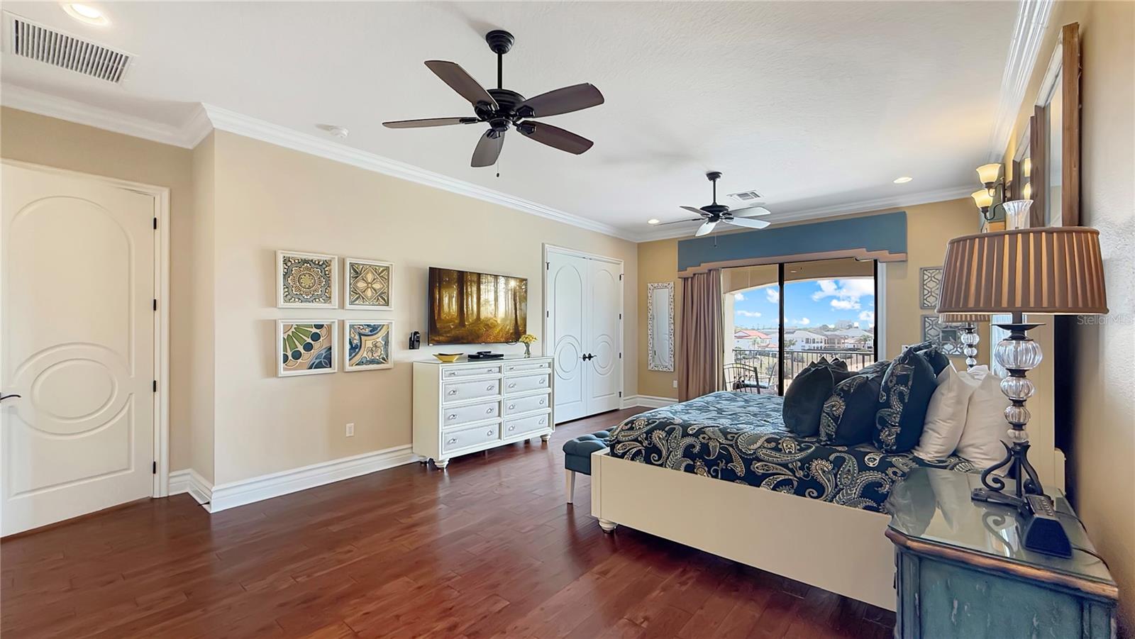 REUNION WEST VLGS NORTH - Residential