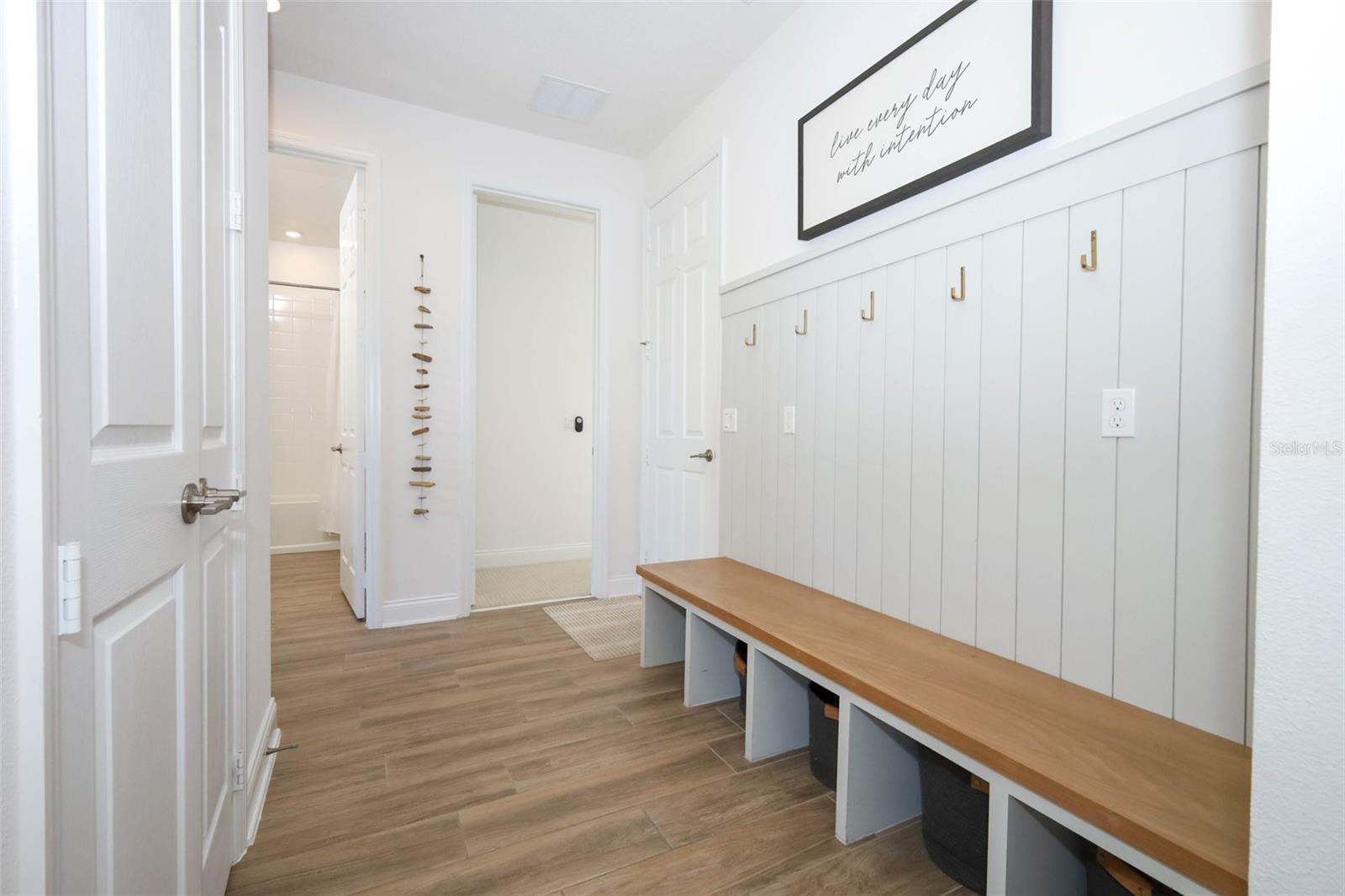 HIDEAWAY COVE AT OVIEDO PH 1 - Residential