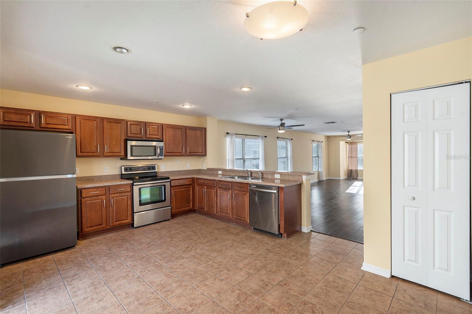 Photo 13 of 30 of 4405 TUSCAN LOON DRIVE townhome