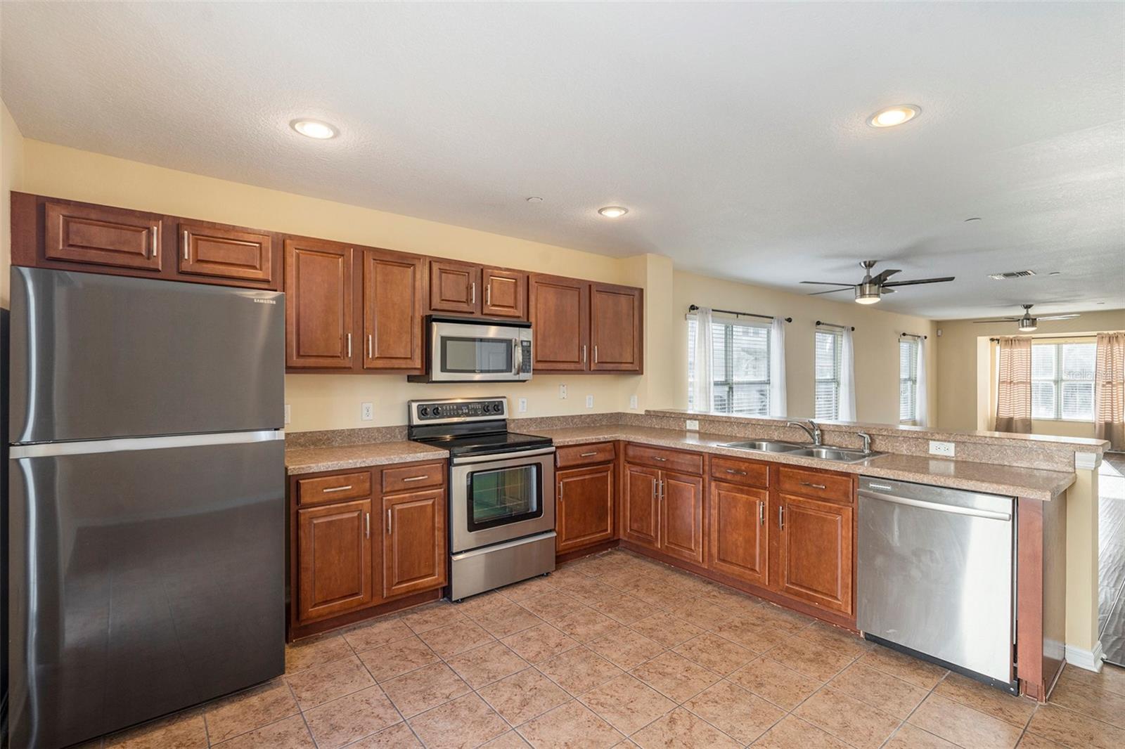 Photo 14 of 30 of 4405 TUSCAN LOON DRIVE townhome