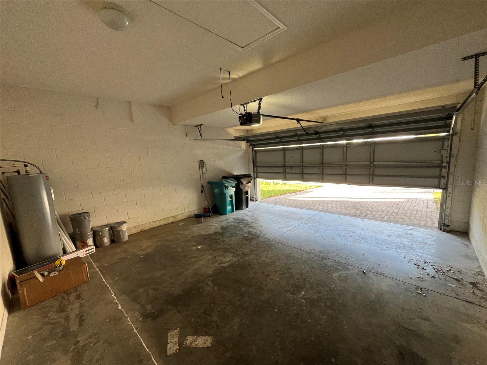 HICKORY COVE 50 149 - Residential Lease