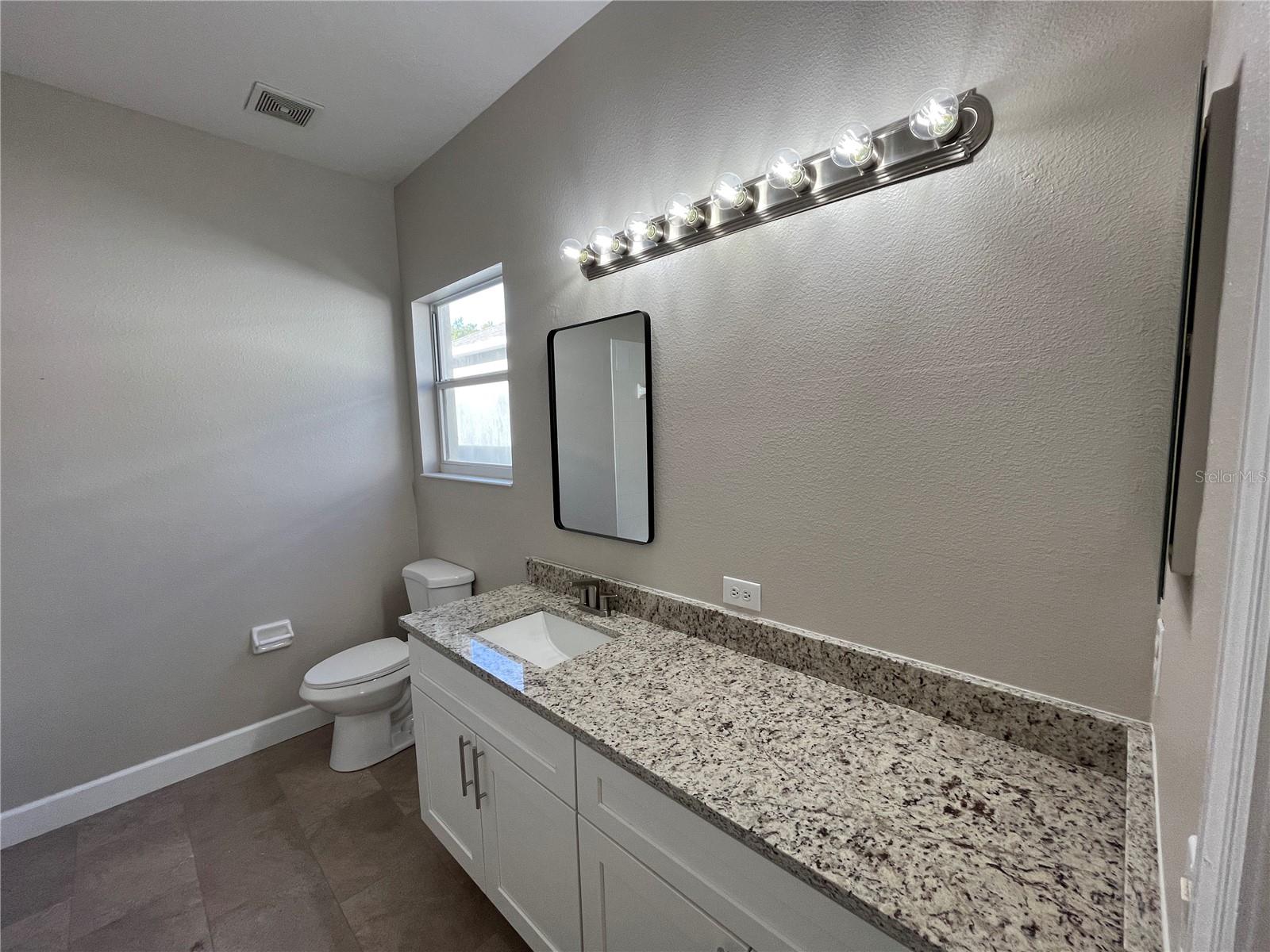 HICKORY COVE 50 149 - Residential Lease