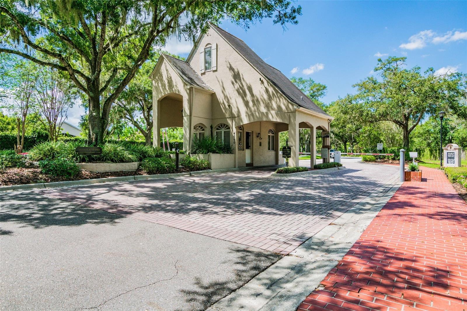 19004 SAINT LAURENT DRIVE