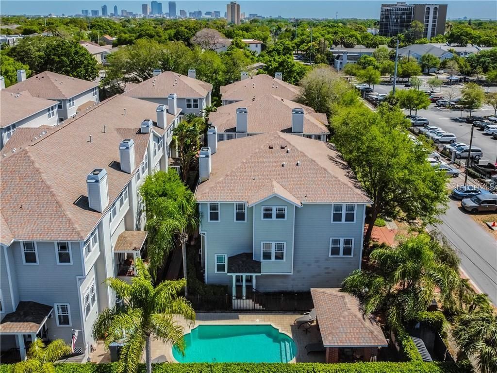 Photo of 3315 W De Leon #20 Street, Tampa, FL 33609 (MLS # O6394206)