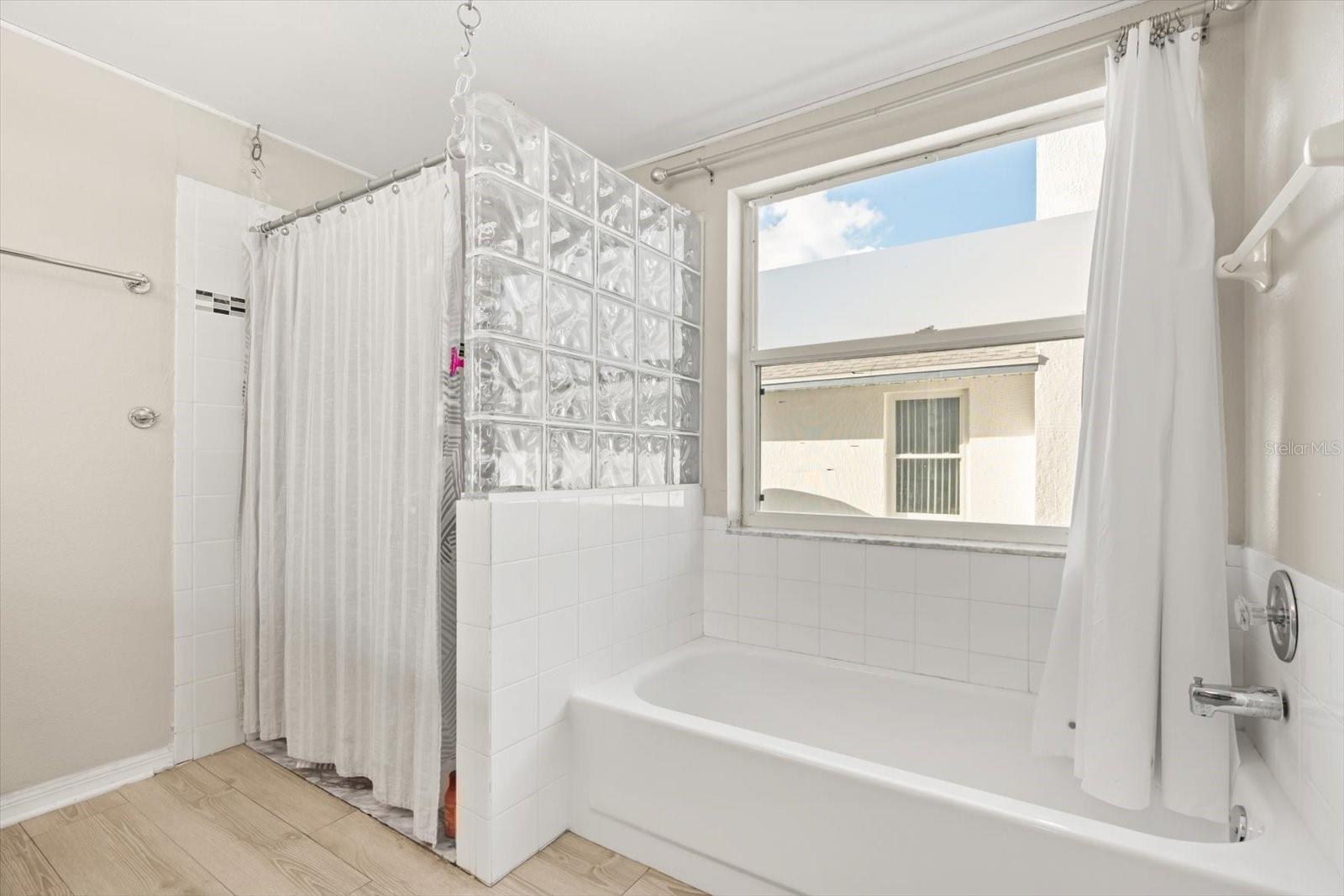 TWIN RIVERS SEC 4 UNIT 1 - Residential