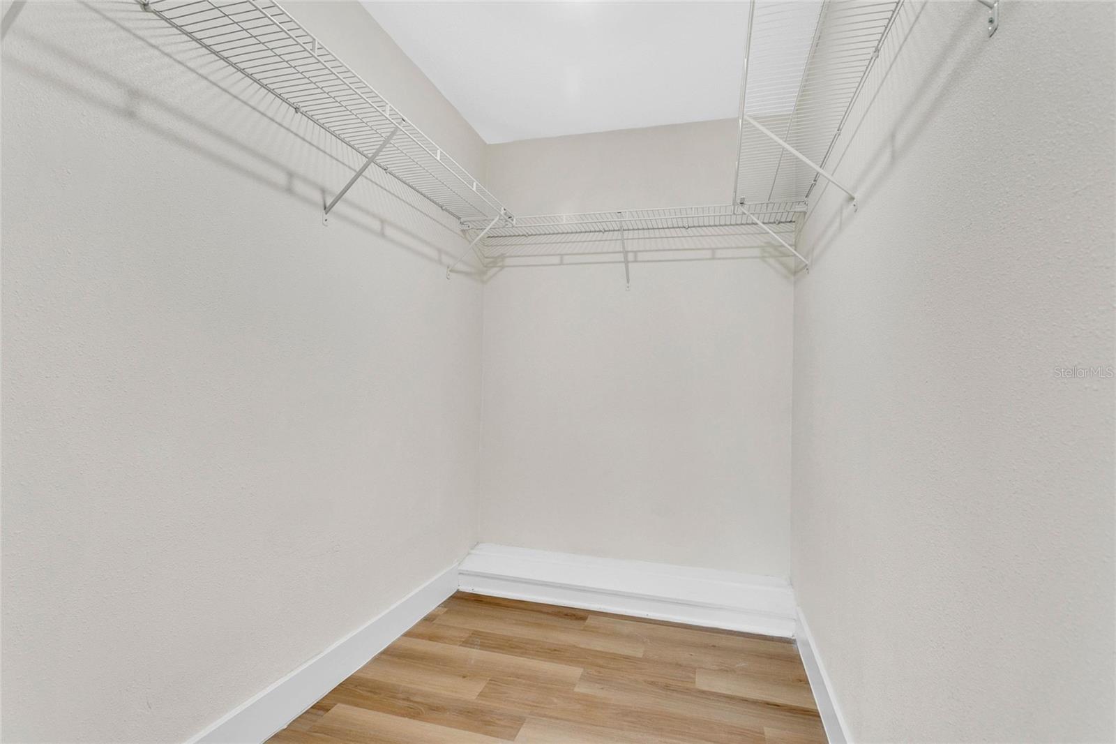 WINTER PARK PINES MERRIE OAKS - Residential